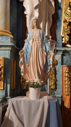 photo1